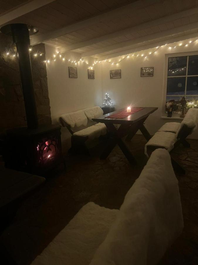 Ubytovani V Soukromi - Apartman Meran Svoboda nad Upou Exterior photo